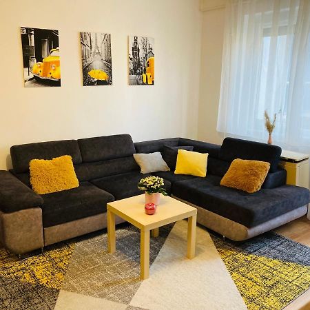 Origo Apartman إغير المظهر الخارجي الصورة