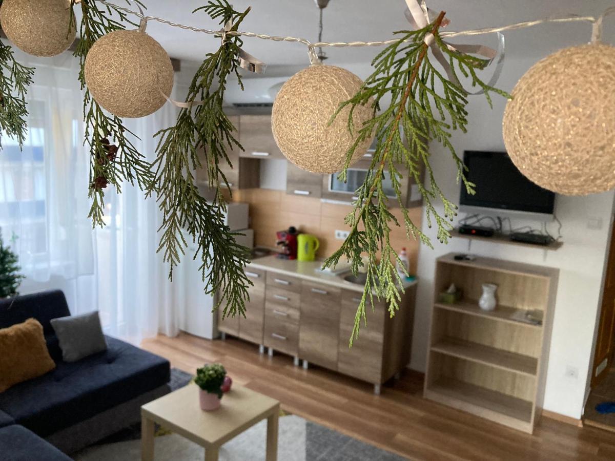 Origo Apartman إغير المظهر الخارجي الصورة